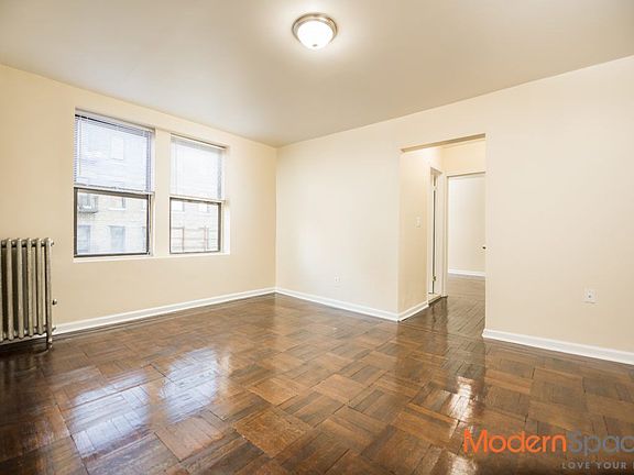 3rd image of 2416 38th Ave APT 4C