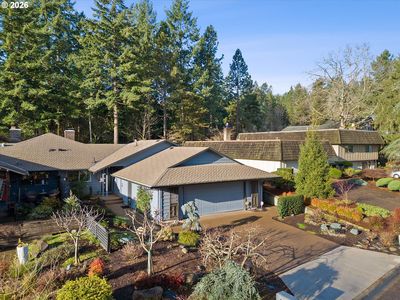 240 Greenridge Dr, Lake Oswego, OR, 97035