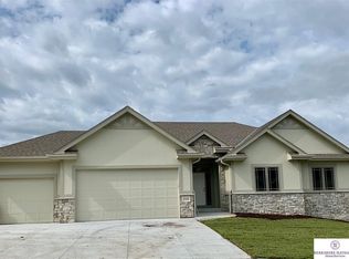 19908 Sherwood Cir, Gretna, NE 68028