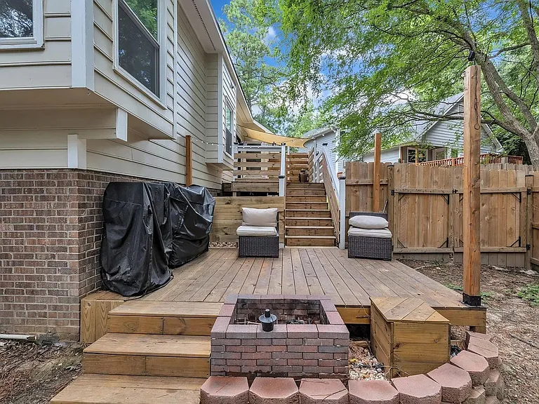 105 Tall Rock Ct — Photo 10