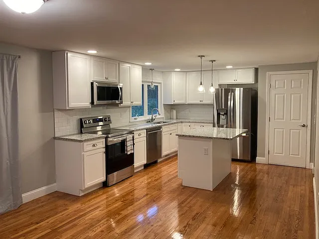 1185 Bay Rd — Photo 10