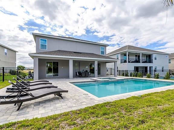 3rd image of 281 Falls Dr
