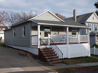 21 Broad St, Pringle, PA 18704