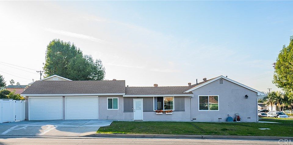 1st image of 18484 Aguiro St