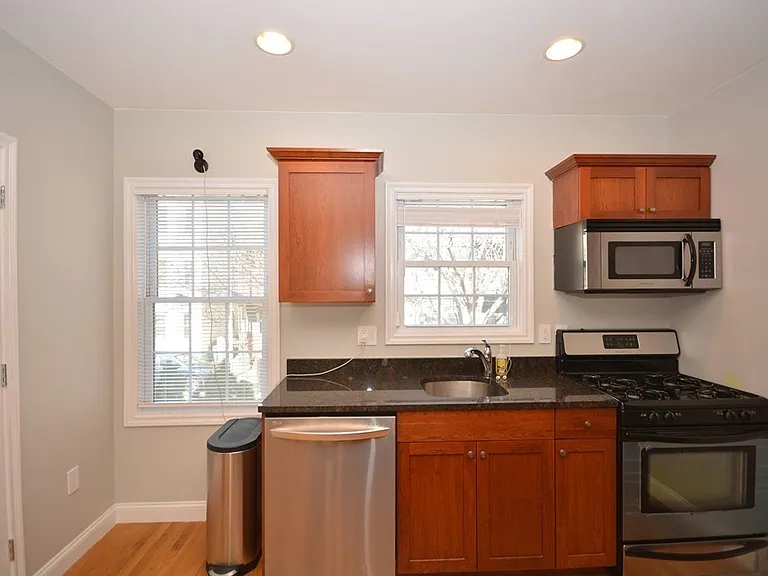 280 River St #2 — Photo 6