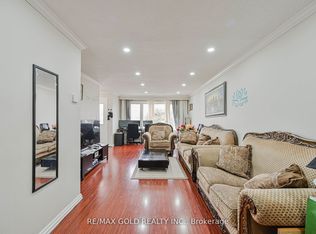 3200 Morning Star Dr, Mississauga, ON L4T1X5