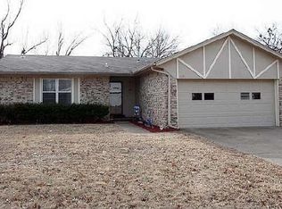 526 E D St, Jenks, OK 74037