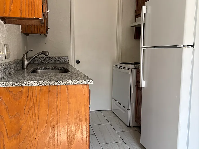 1332 High Meadows Dr — Photo 5