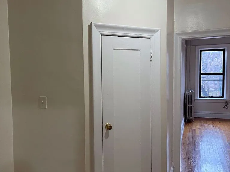 343 Fairmount Ave — Photo 25