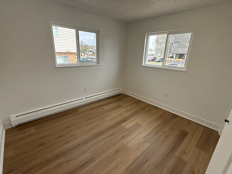 115 S 18th Ave — Photo 18