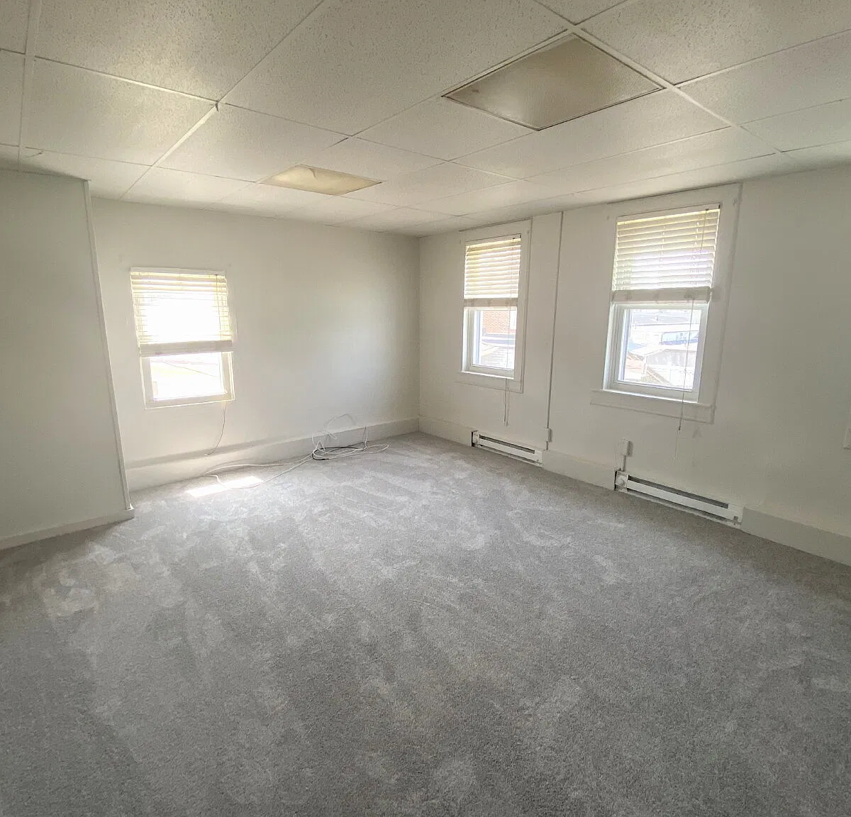 2 bed, 1.0 bath, $1,200 — Photo 2