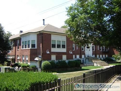 2nd image of 35 Eldridge Rd APT 207