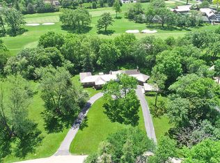 2069 Knollwood Rd, Lake Forest, IL 60045