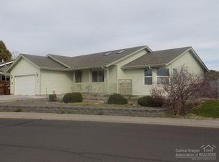 2550 NE Yellowpine Rd, Prineville, OR 97754