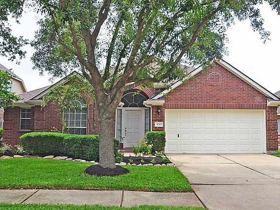 4703 Meadows Edge, Houston, TX 77084