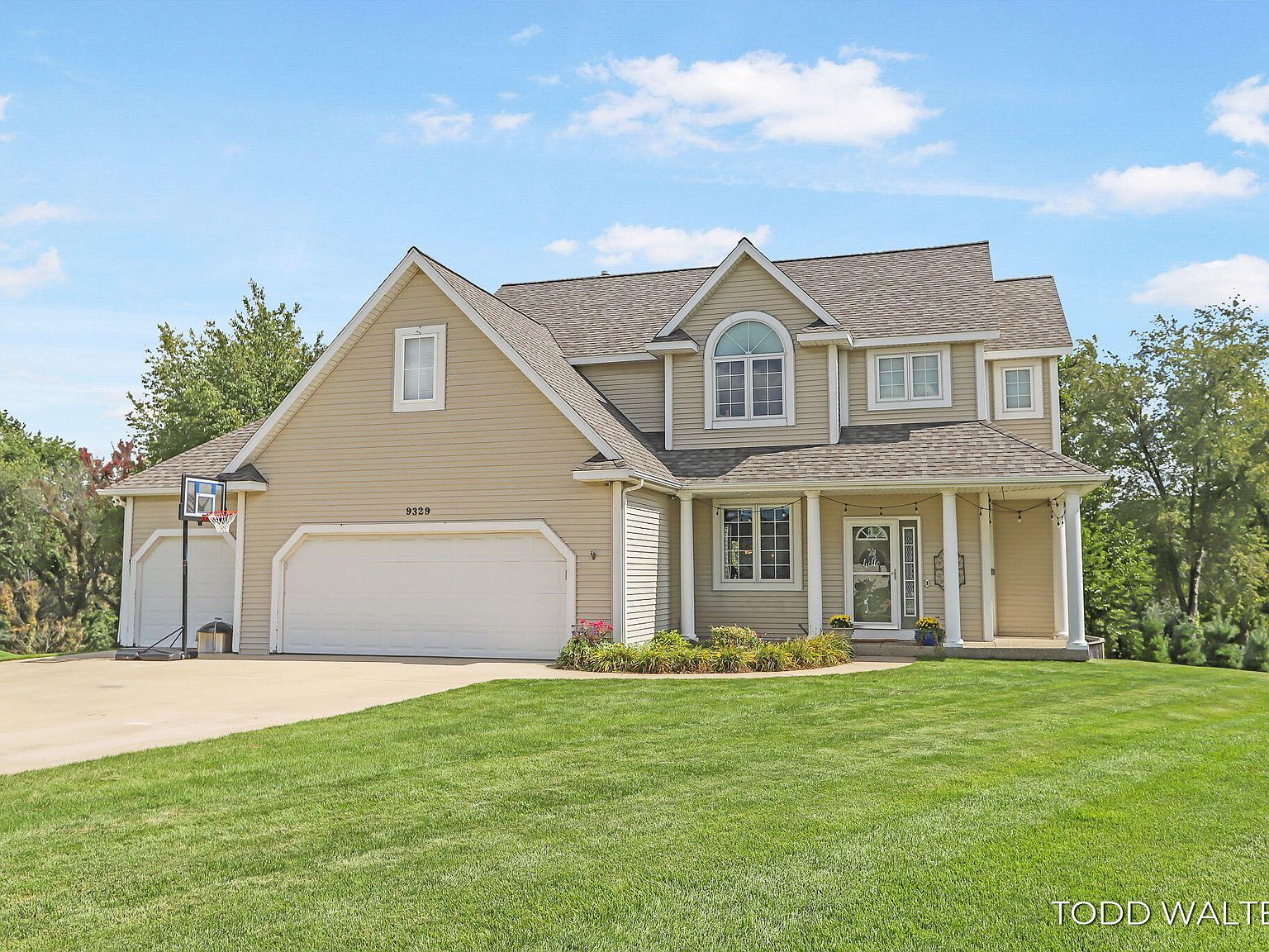 9329 Grand Ridge Dr, Zeeland, MI 49464 Zillow