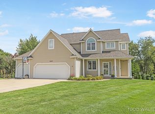 9329 Grand Ridge Dr, Zeeland, MI 49464