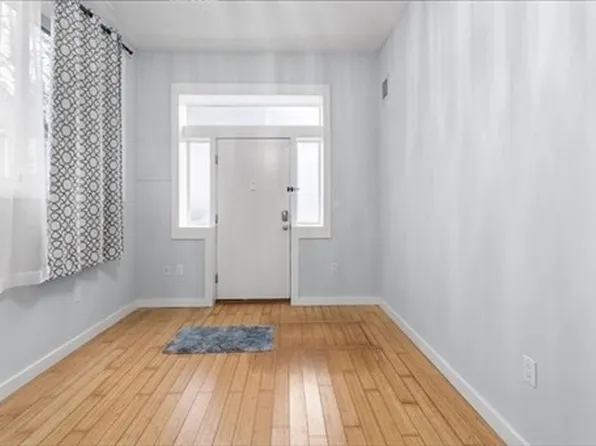 8 Parker St #5, Everett, MA 02149