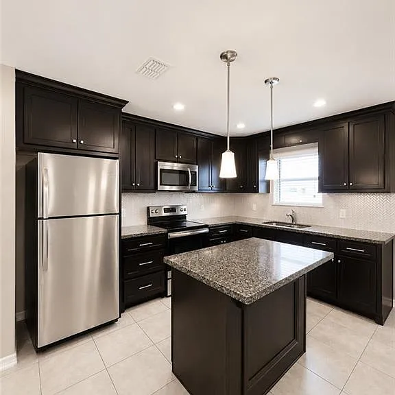 205 Teak Dr #3 — Photo 4