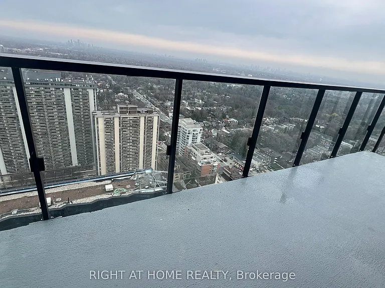 110 Broadway Ave #LPH09 — Photo 15