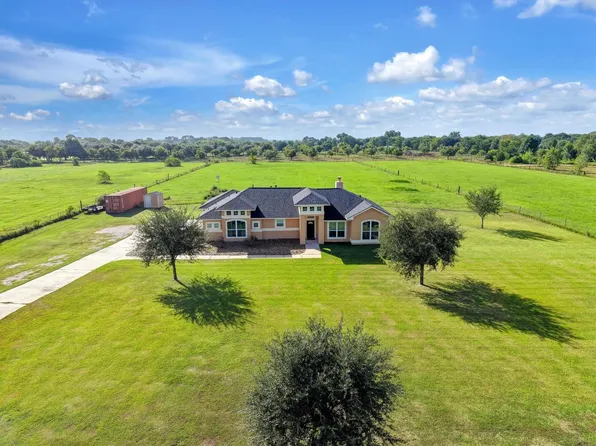 8131 Brinkmeyer Rd, Needville, TX 77461