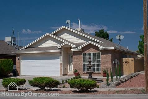 1st image of 3027 Oak Crest Cir