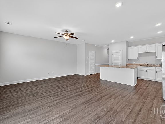 5th image of 545 Governor Treutlen Circle