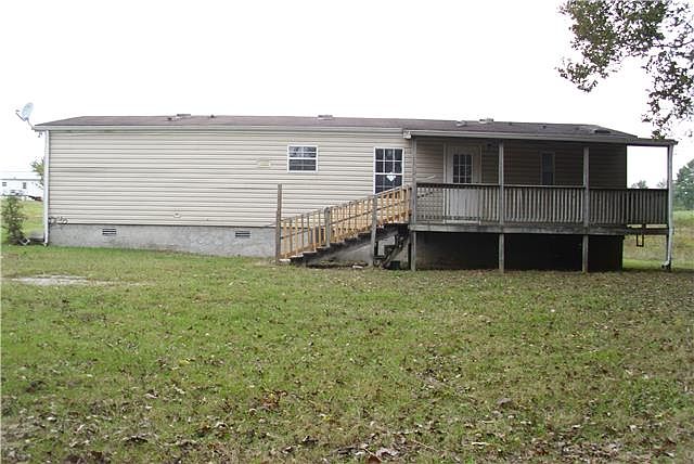 2nd image of 550 Governor Hall Rd