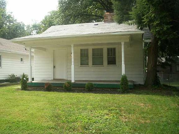 2nd image of 4936 N Evanston Ave