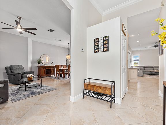 5th image of 4904 SW Lake Grove Circle