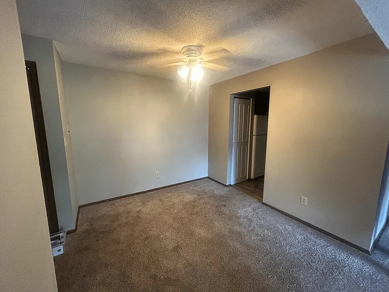 Kellogg Place Apartments — Photo 10