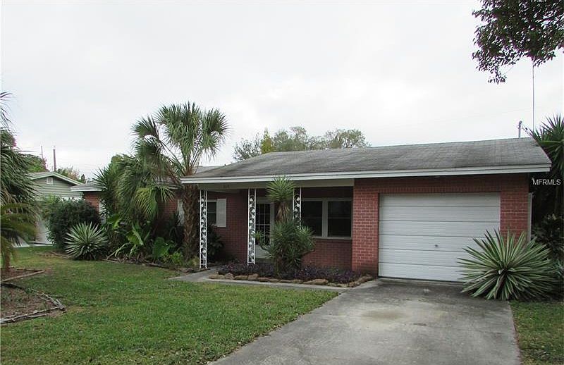 1st image of 319 Faye Cir N
