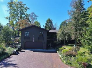 9251 N Shore Dr NE, Mineral City, OH