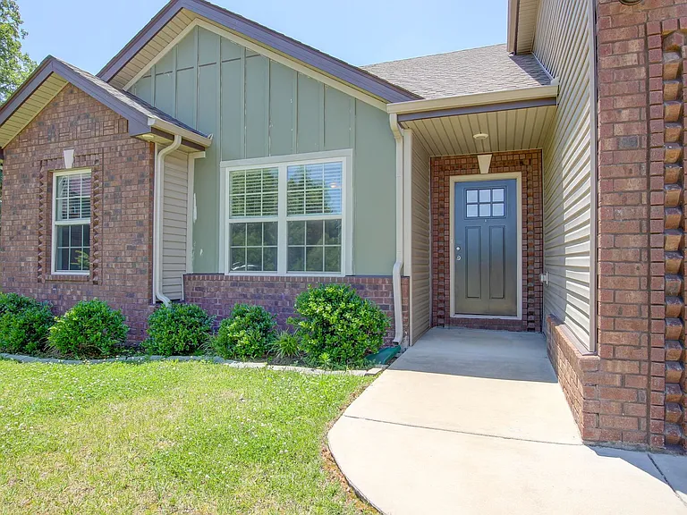 677 Battery Ct — Photo 4