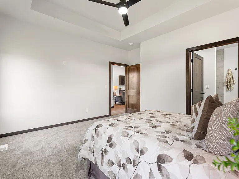 1115 S Foss Ave — Photo 12