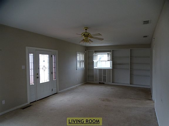 4th image of 1305 W Elliott St