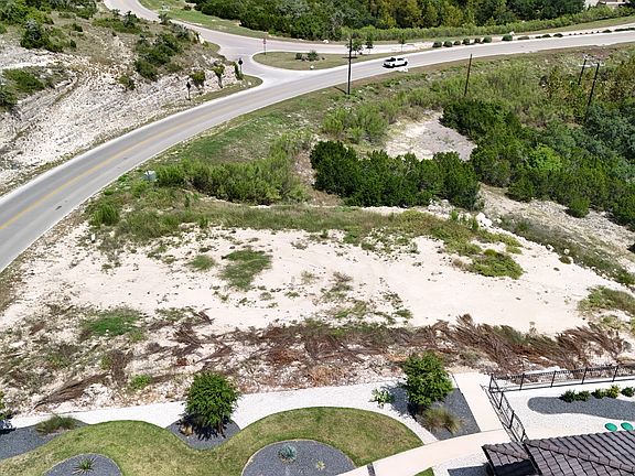 2nd image of 10010 Ivory LOT 9