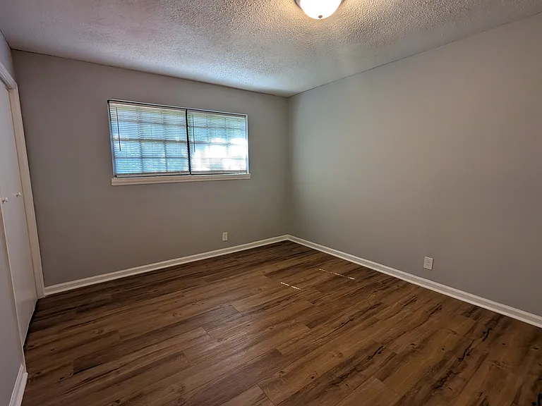 700 Graymont Ave W #1 — Photo 8