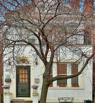 2nd image of 6142 Liebig Ave