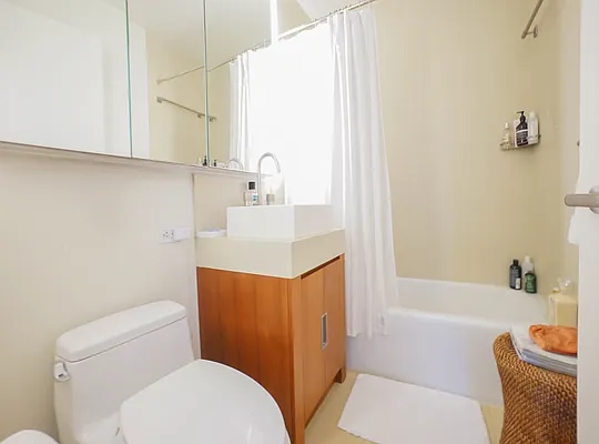 Rented by Compass | media 12