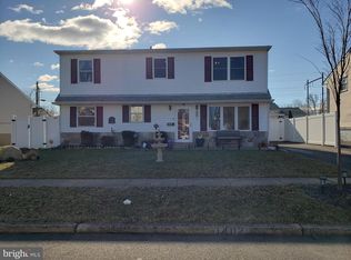 1402 Dolores Ln, Croydon, PA 19021
