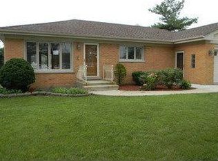 1117 W Schaumburg Rd, Schaumburg, IL 60194