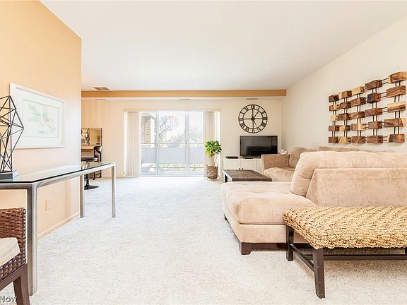 3rd image of 2112 Acacia Park Dr APT 322