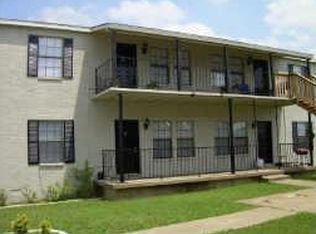 1711 Woodard Ave, Cleburne, TX 76033