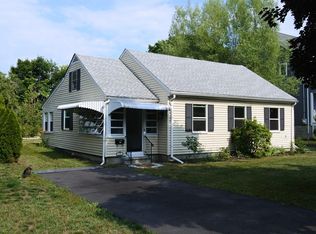 39 Groveland Rd, Melrose, MA 02176