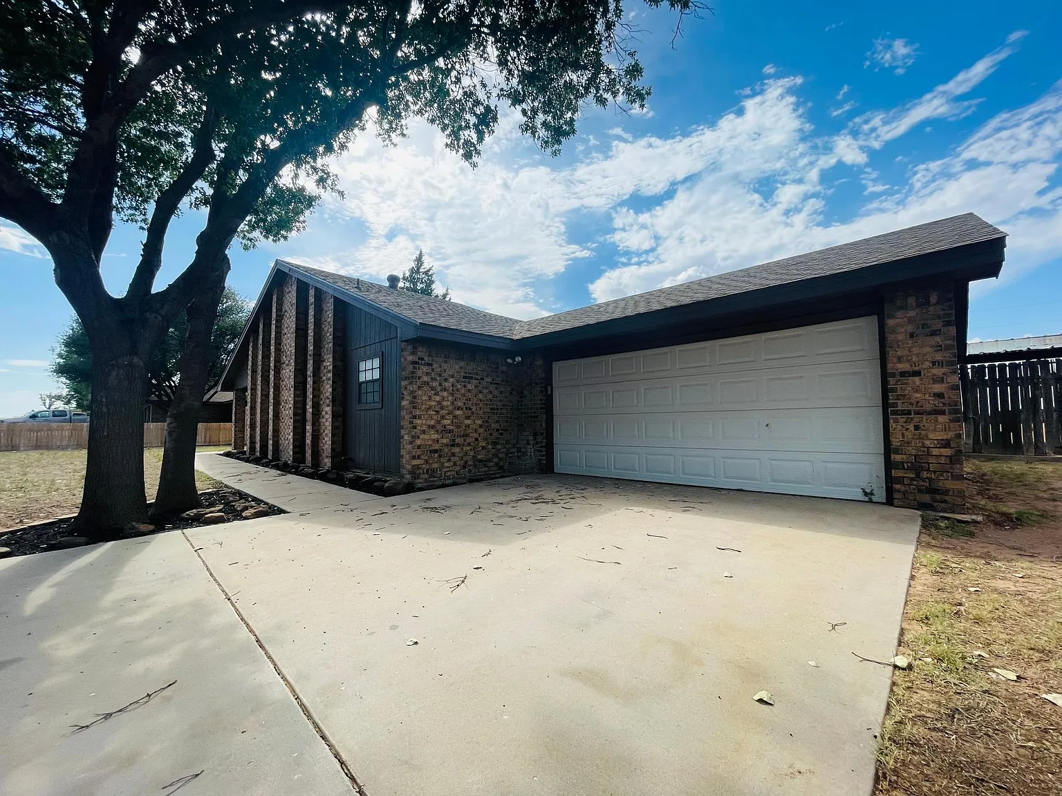 10611 E County Road 104 — Photo 2