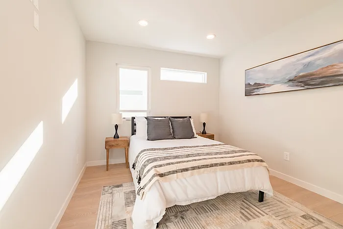 5244 Cleon Ave #5244 AND A HALF — Photo 15