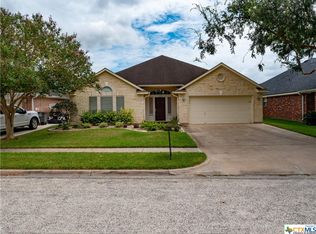 115 Village Grn, Victoria, TX 77904