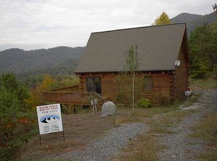 391 Echo Ridge Rd, Whittier, NC 28789