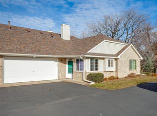 4432 Bay Ln, White Bear Lake, MN 55110
